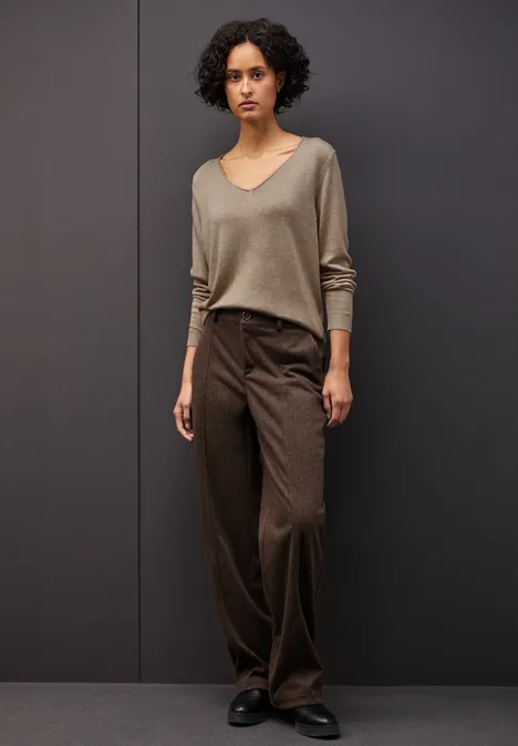 V-Neck Pullover sanded beige mel. V-Neck Pullover sanded beige mel.