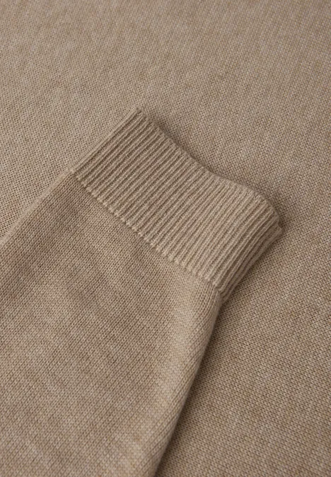 V-Neck Pullover sanded beige mel. V-Neck Pullover sanded beige mel.