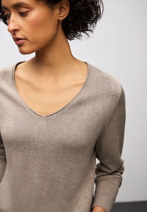 V-Neck Pullover mocha dream mel. V-Neck Pullover mocha dream mel.