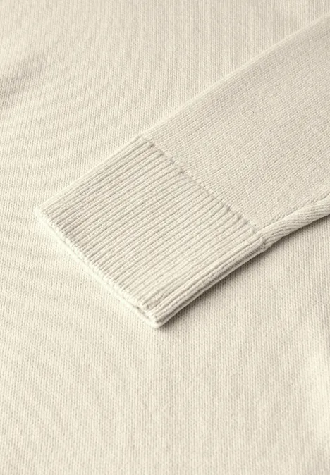 V-Neck Pullover tusk cream