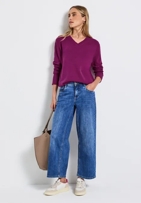 V-Neck Pullover berry paradise
