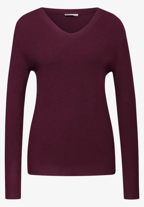 Basic V-Neck Pullover wildberry red