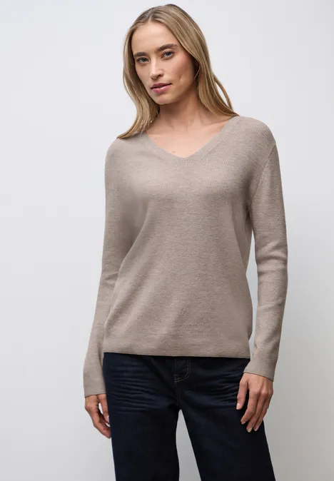 Basic V-Neck Pullover sandstone mocha mel.
