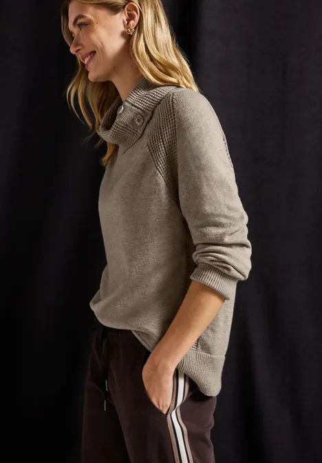 Pullover mit Stehkragen mocha dream mel.