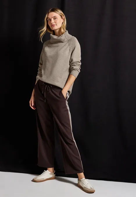 Pullover mit Stehkragen mocha dream mel.