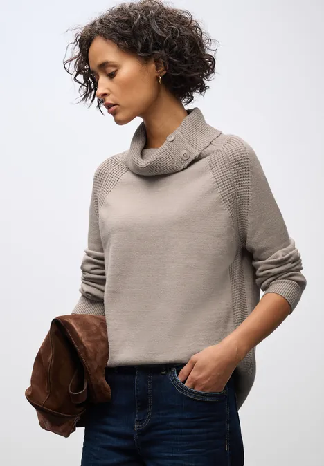 Pullover mit Stehkragen sandstone mocha mel.