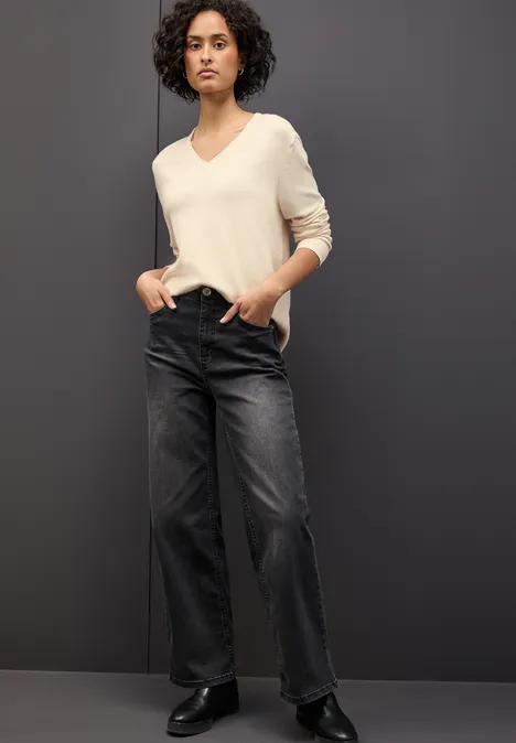 Kuscheliger V-Neck Pullover soft beige