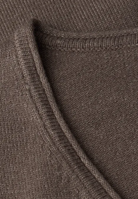 Kuscheliger V-Neck Pullover nomad brown mel.