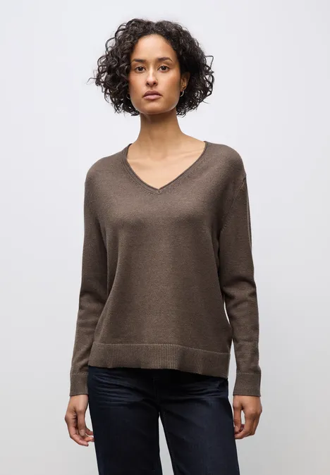 Kuscheliger V-Neck Pullover nomad brown mel.