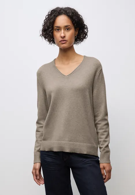 Kuscheliger V-Neck Pullover mocha dream mel.