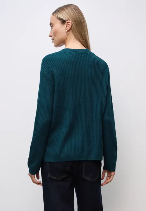 Strukturalny sweter z dekoltem w szpic tide blue
