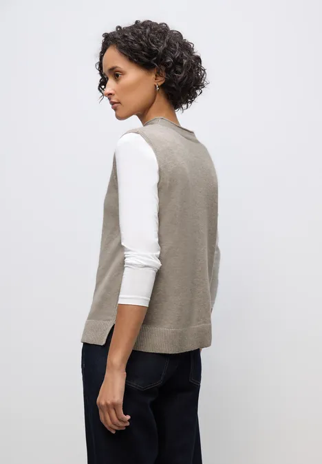 Ärmelloser Pullover sandstone mocha mel.