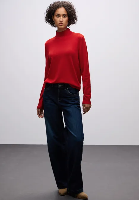 Turtleneck Pullover racing red