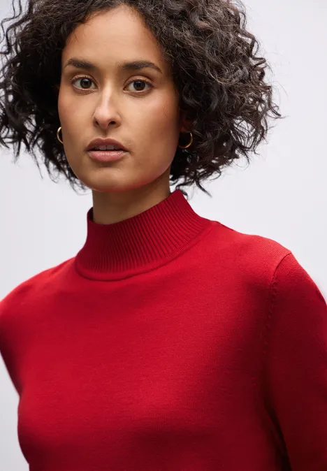 Turtleneck Pullover racing red