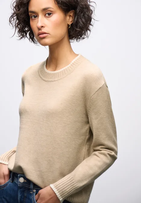 Pullover mit Kontrastdetails sanded beige mel.