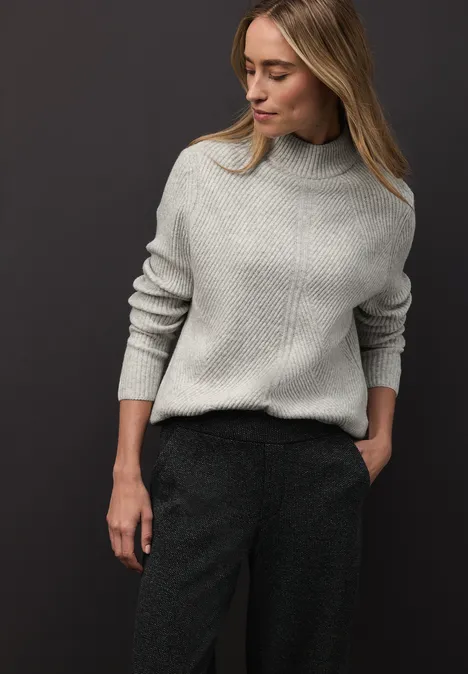 Doux pull-over structuré pelican grey mel. Doux pull-over structuré pelican grey mel.