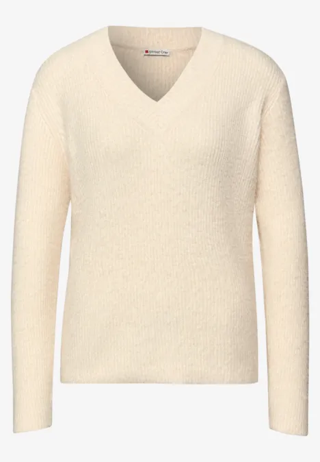 Kuscheliger V-Neck Pullover soft beige