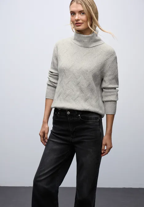 Gezellige trui met structuur pelican grey mel.