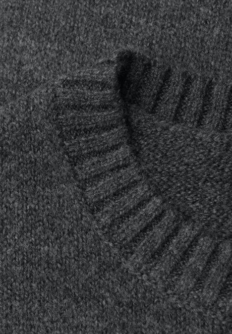 Trui met ronde hals gravel grey mel.