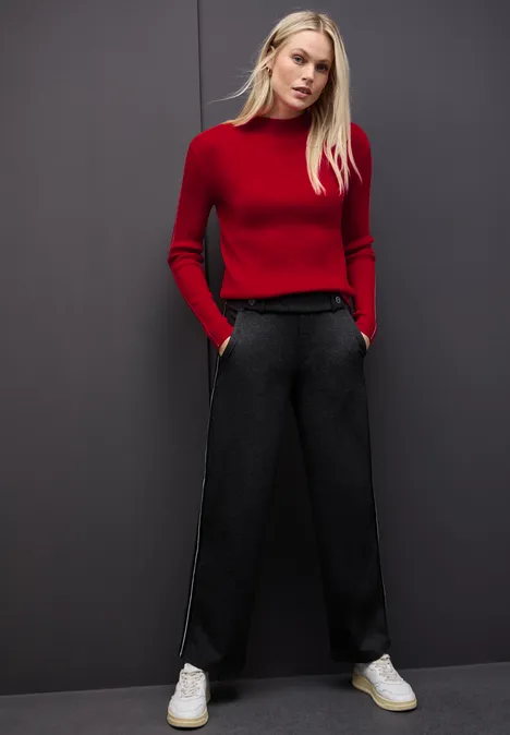 Pullover in Rippstruktur racing red