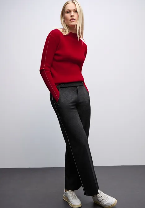 Pullover in Rippstruktur racing red