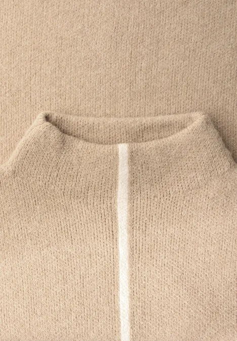 Trui met contrasterende details sanded beige mel.