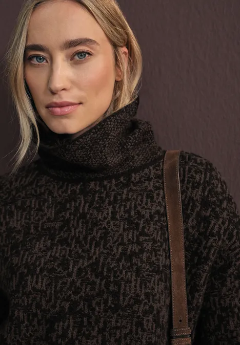 Two Tone Pullover Black