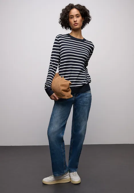 Trui met strepen deep blue Trui met strepen deep blue