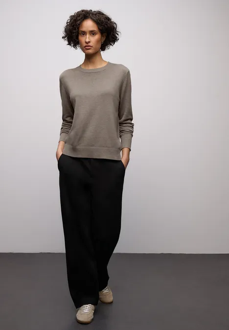 Basistrui mocha glow mel. Basistrui mocha glow mel.