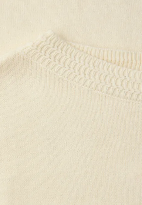 Zachte basistrui soft beige Zachte basistrui soft beige