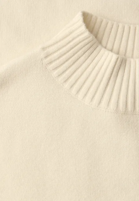 Kuscheliger Pullover soft beige Kuscheliger Pullover soft beige