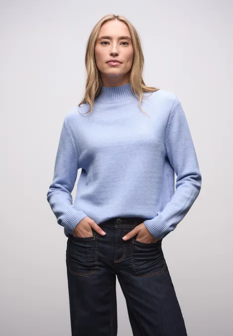 Sweter frosted blue mel. Sweter frosted blue mel.