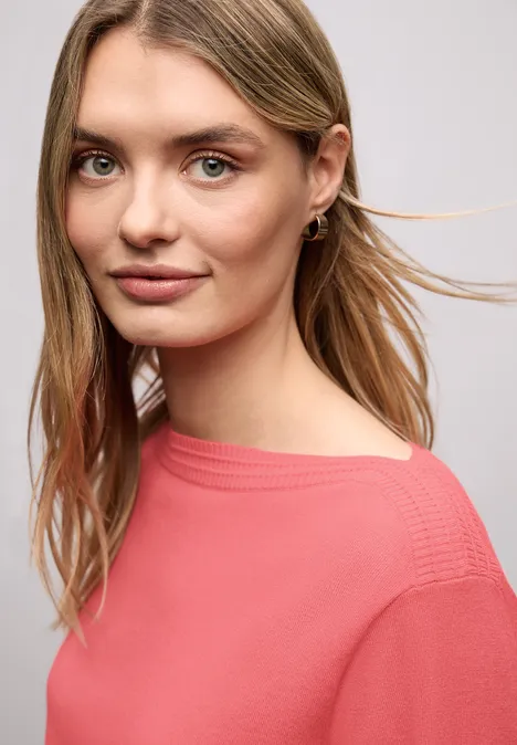 Basic U-Boot Pullover striking coral mel. Basic U-Boot Pullover striking coral mel.