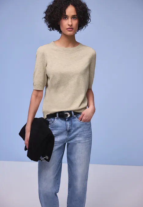 Trui in effen kleur cotton beige mel. Trui in effen kleur cotton beige mel.