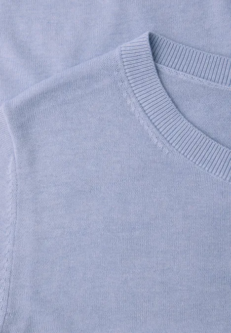 Trui in effen kleur cashmere blue mel. Trui in effen kleur cashmere blue mel.