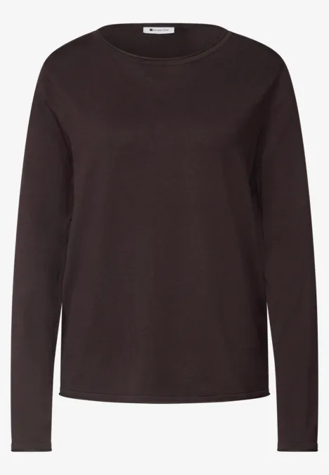 Einfaches braunes Langarmshirt mit Rundhalsausschnitt, schlicht und unifarben.