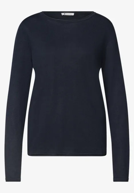 Schlichter navyblauer Pullover mit Rundhalsausschnitt und langen Ärmeln.