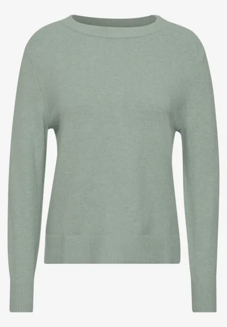 Pull à manches longues et encolure bateau eucalyptus green mel. Pull vert clair à manches longues et encolure ronde.