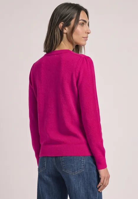 Langarm Pullover mit Rundhals und Raffung magenta dream Frau im pinken Pullover und Jeans von hinten
