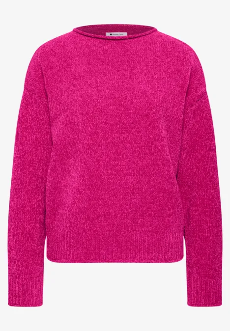 Chenille-Pullover mit U-Boot-Ausschnitt magenta dream Ein pinker Strickpullover mit Rundhalsausschnitt und langen Ärmeln.