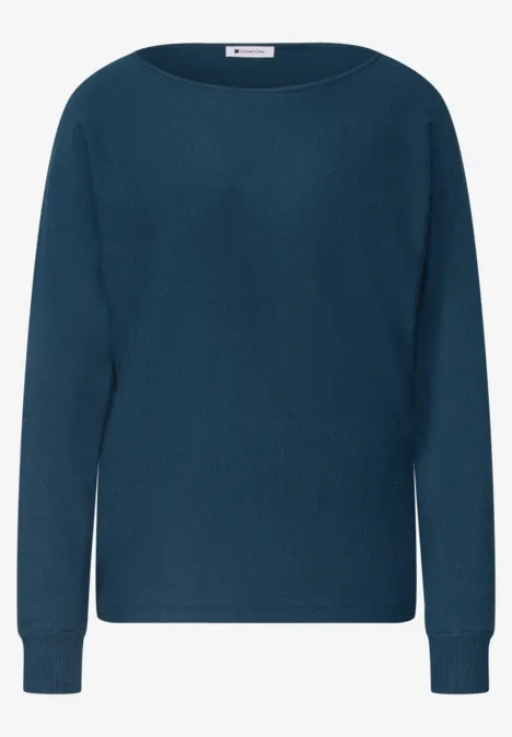 Sweter z rękawami typu dolman i dekoltem w łódkę blue petrol Prosty granatowy sweter z okrągłym dekoltem i długimi rękawami.