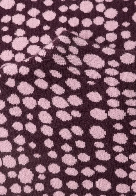 Trui met col en jacquardpatroon berry plum Paarse stof met onregelmatige roze stippen.