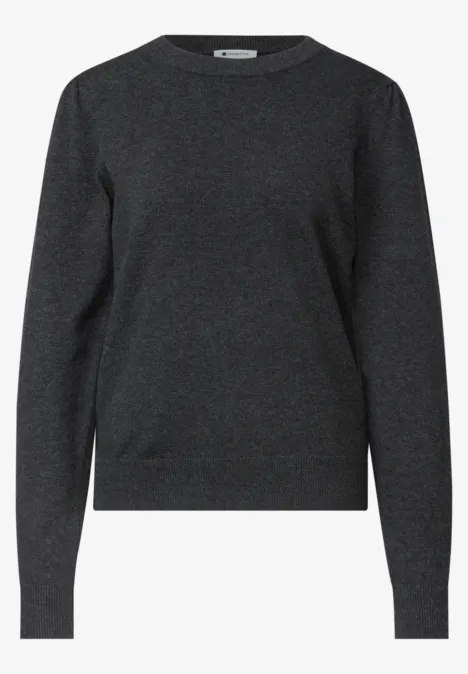 Pull femme gris foncé, col rond, manches longues, style épuré.