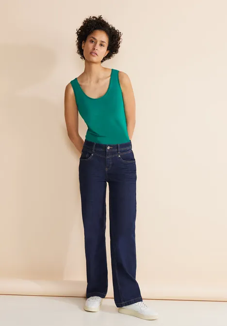 Basic Top in Unifarbe intense aqua