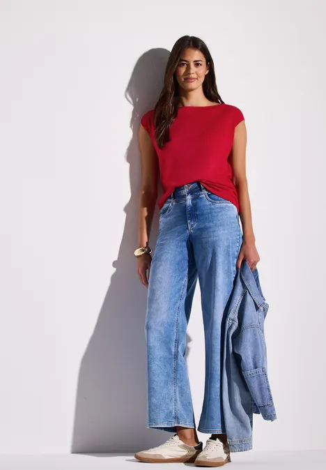 T-shirt avec encolure en U glory red