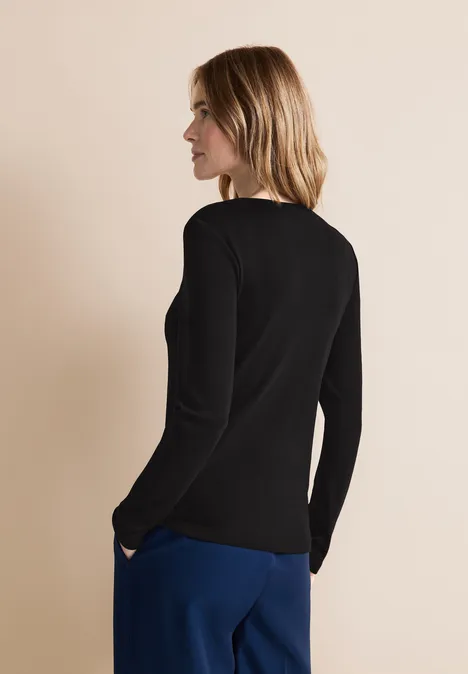 Shirt mit Herzausschnitt Black Shirt mit Herzausschnitt Black