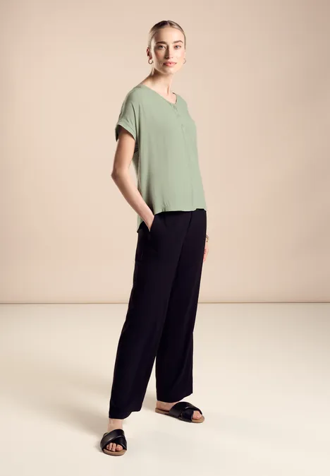 Materialmix T-Shirt soft moss green