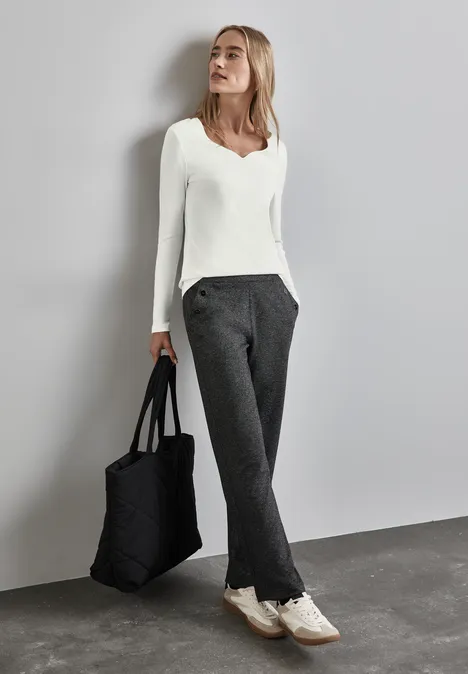 Shirt mit Herzausschnitt off white