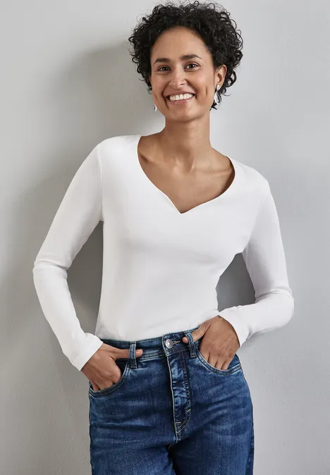 Shirt met hartvormige halslijn off white