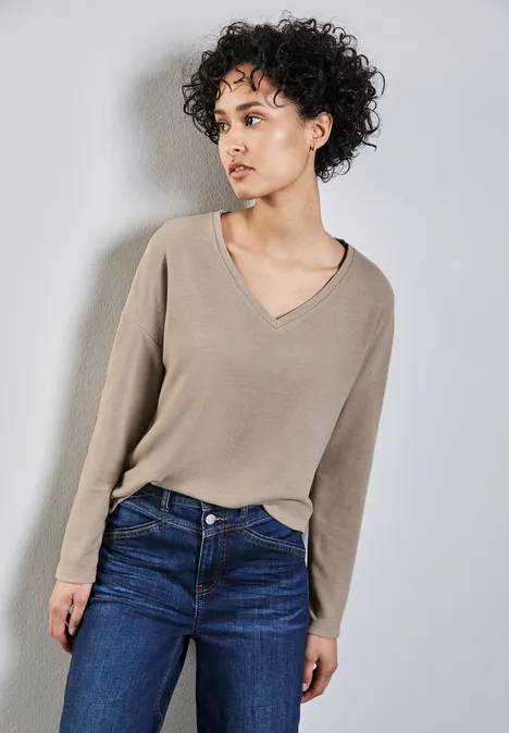Kuscheliges V-Neck Shirt honey sand mel.